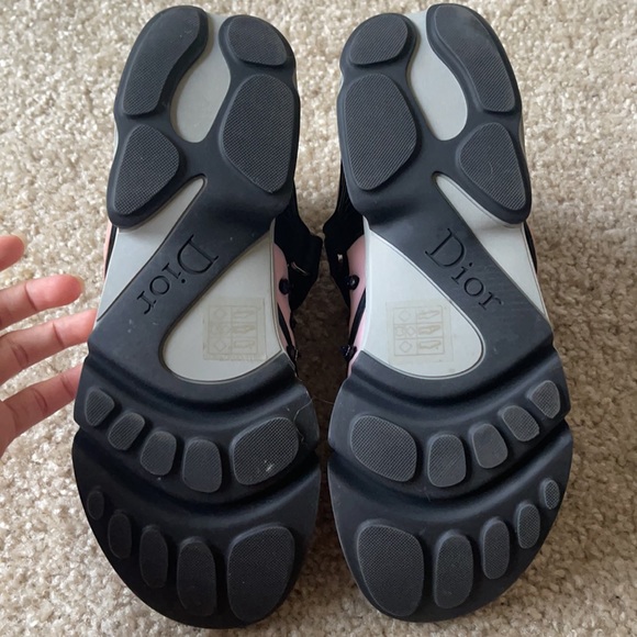 Authentic Dior Fusion Sneaker - Picture 6 of 8